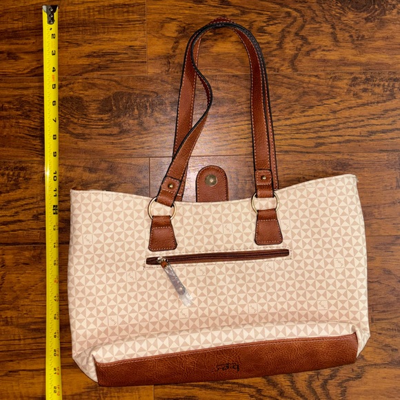 B.O.C Born of Concept NWT Shoulder Purse Brown & Beige Tote Bag with Keychain - Picture 8 of 9
